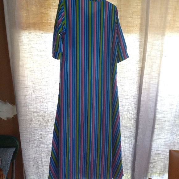 Pre-owned condition good  size extra  large  button  down  dress short sleeve - Picture 6 of 8